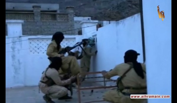 &ldquo;القاعدة&rdquo; تضرب من جديد في عدن.. و&rdquo;التحالف&rdquo; يستعين بها لصدّ تقدّم القوات اليمنية